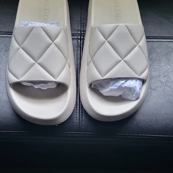 Slides - Picture 3 of 5